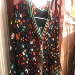 Alice and Olivia trumpet sleeve randy blouse Large